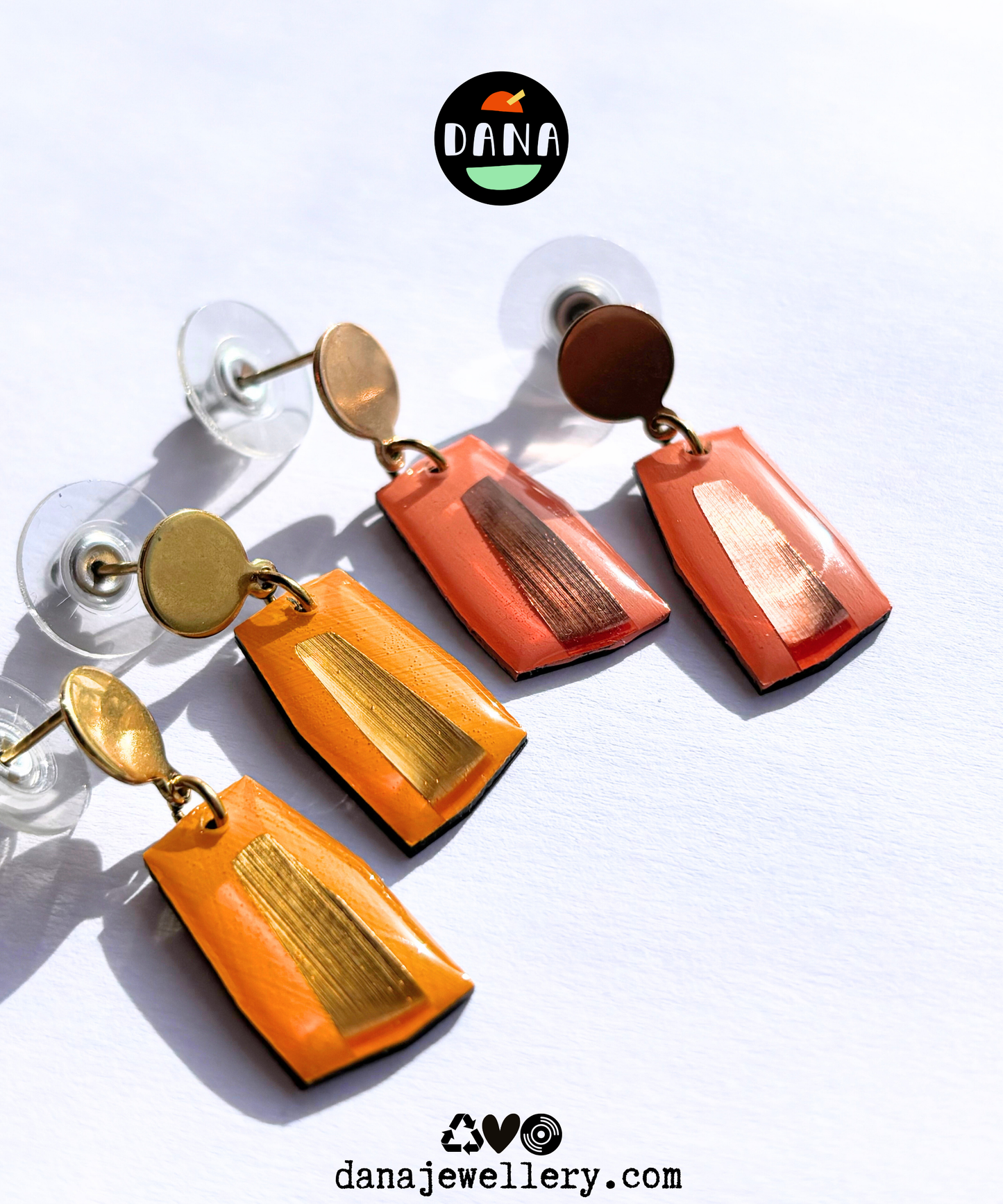 ELLA in yellow & gold OR warm salmon pink & copper