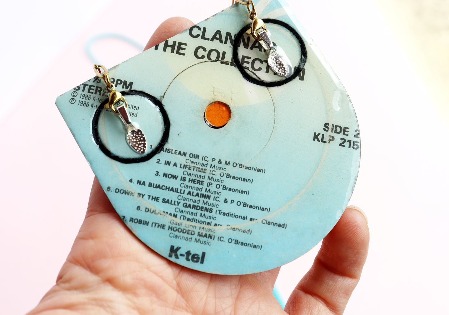 "Méduse" / One of a kind upcycled vinyl record art necklace / free shipping