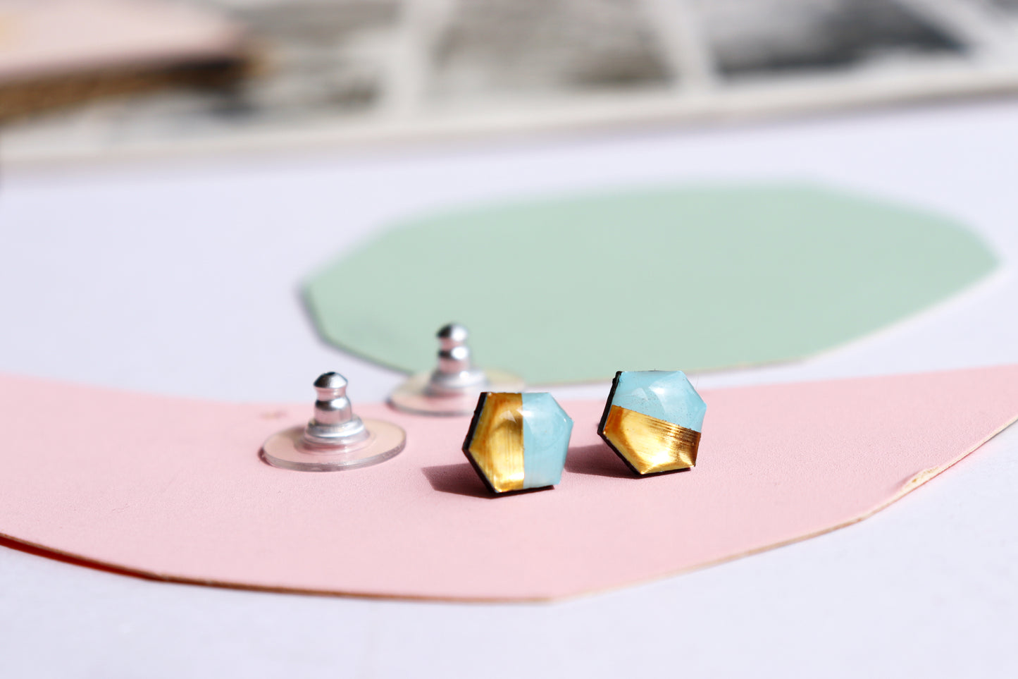 the NUGGETS in 8 colours / minimal studs with a subtle touch of glam