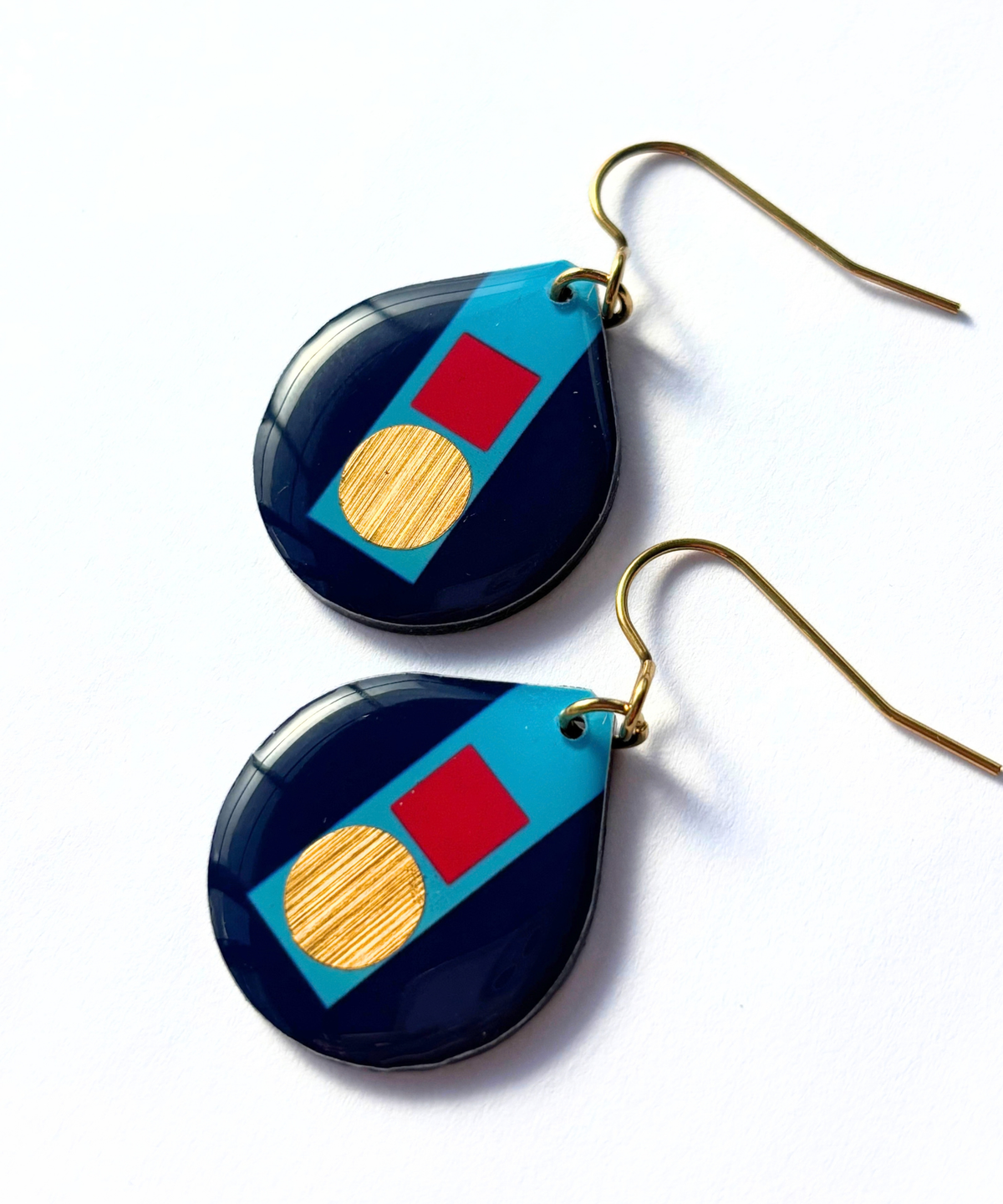 TILLY | midnight blue, light blue, red, gold