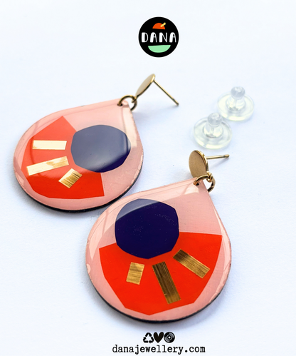 CALI in pink, orange, deep purple, gold