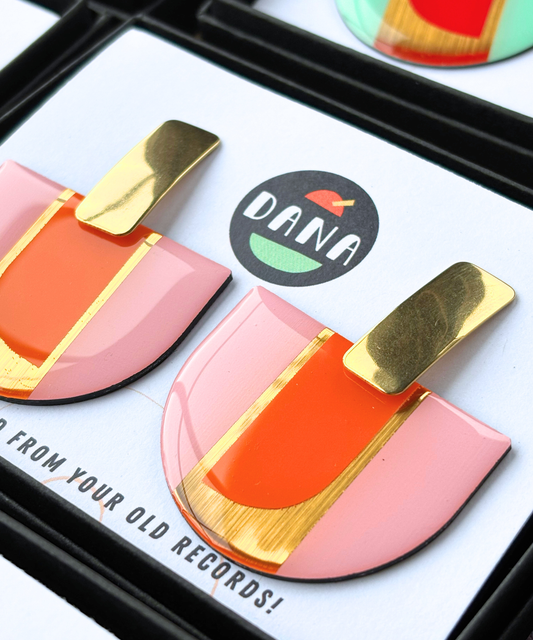 ROSA in pink, orange, lush gold