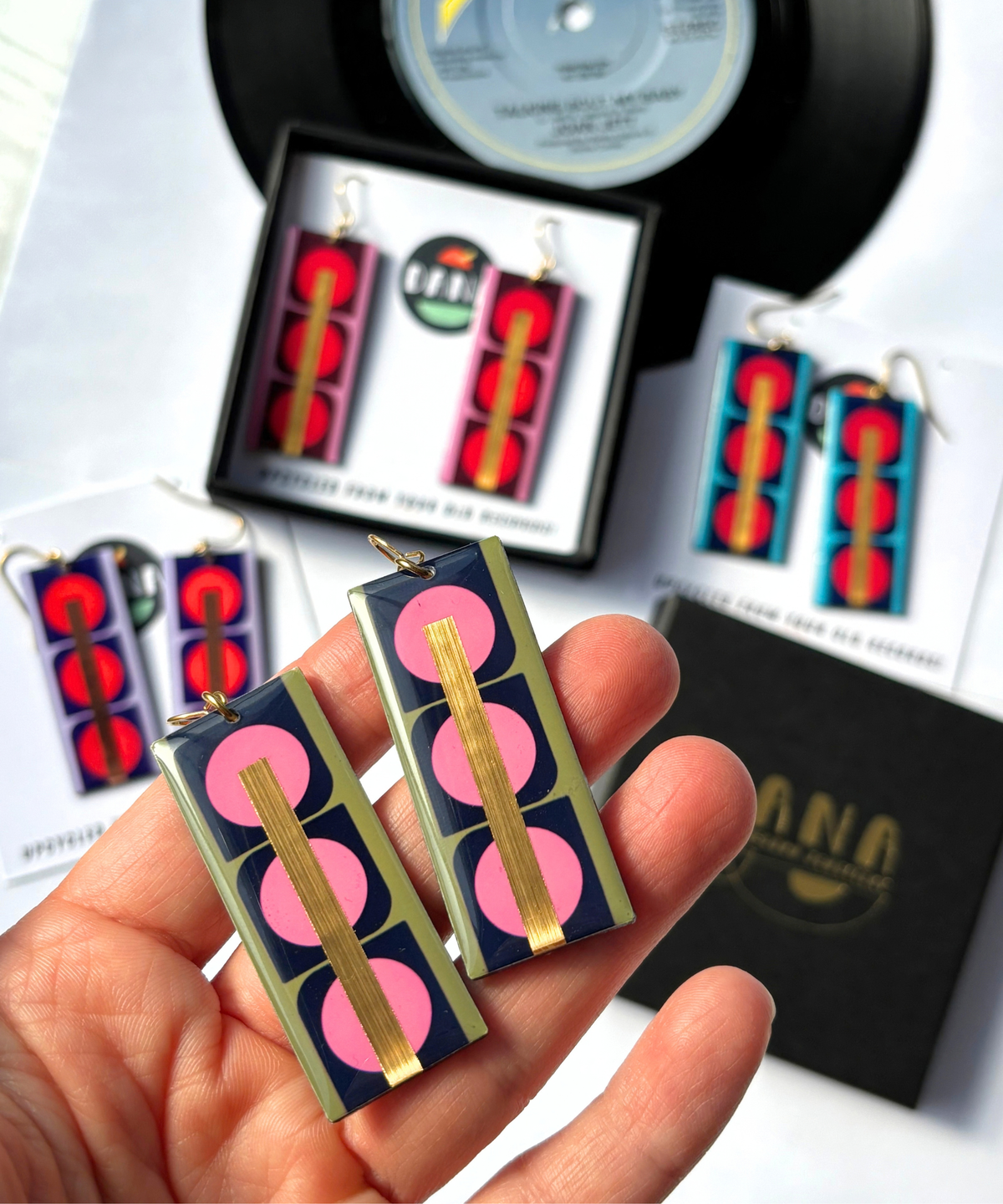 BARA | khaki green, deep navy blue, pink, gold