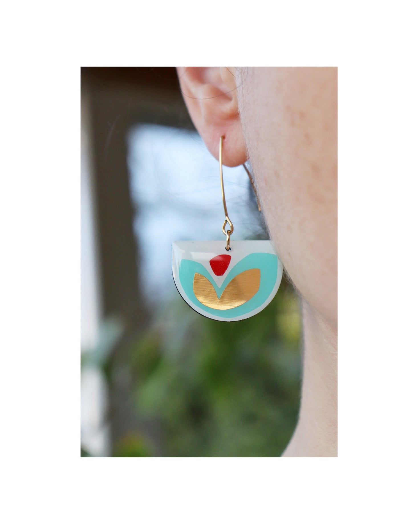 FLOR earrings in turquoise & gold with a pop of red / upcycled from your old records